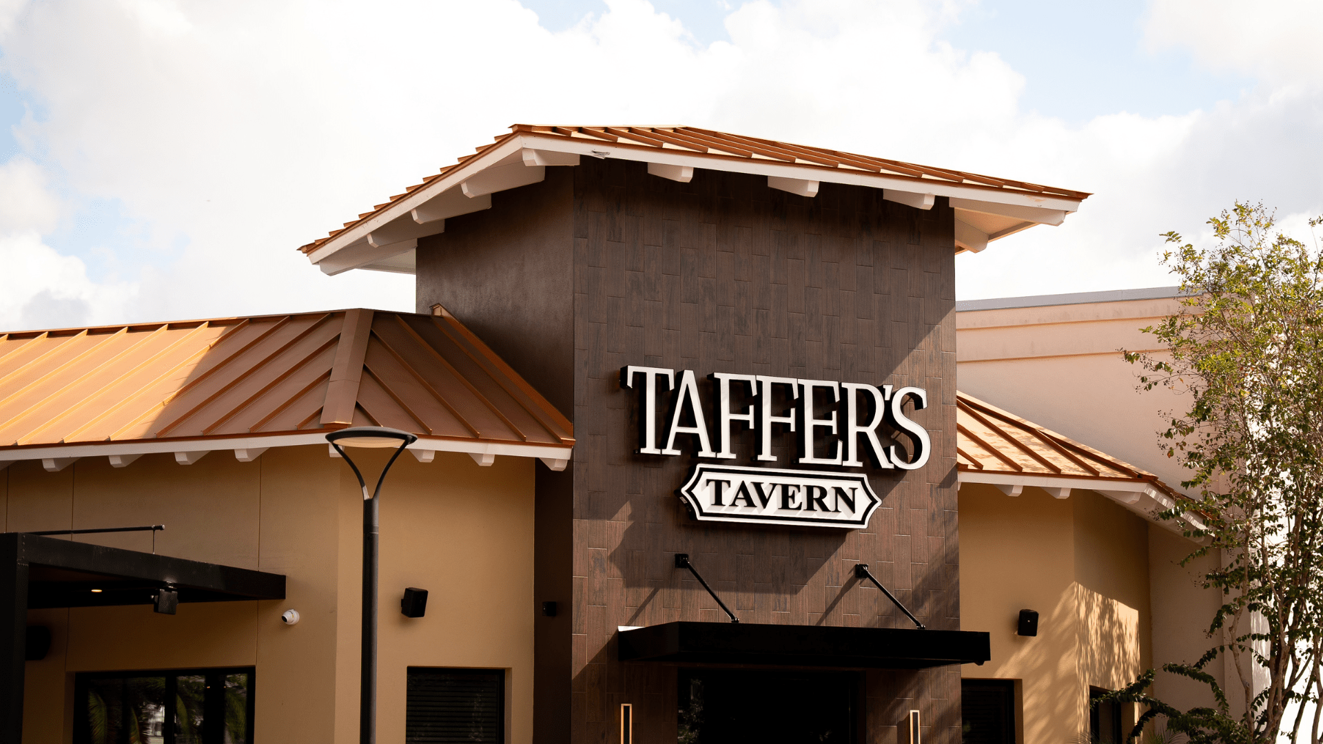 Read press article: Bar Rescue&rsquo;s Jon Taffer Celebrates Grand Opening of Taffer&rsquo;s Tavern in Orlando (opens in a new tab)